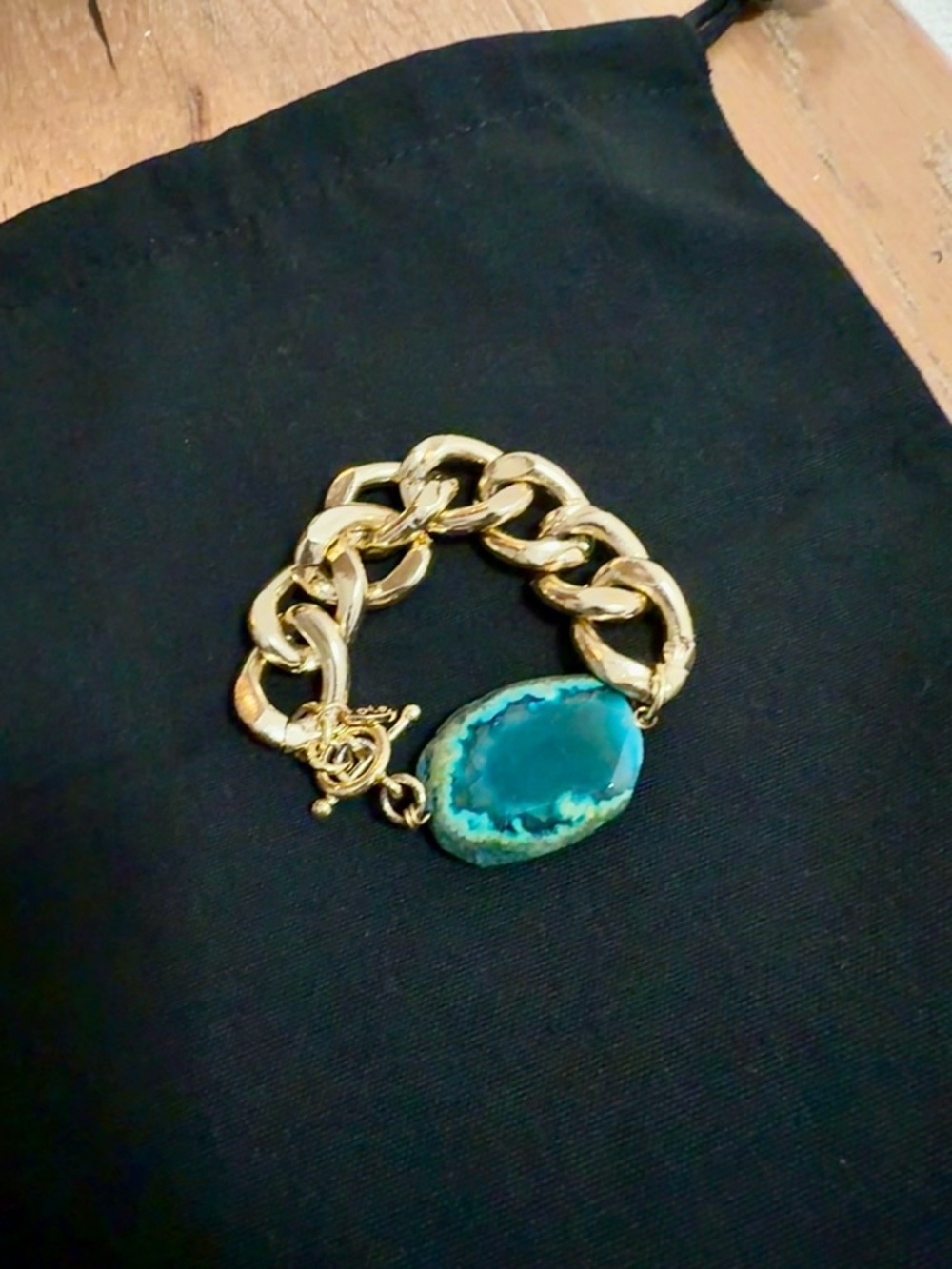 *Rare* Oia Toggel link bracelet w/ Turquoise stone.